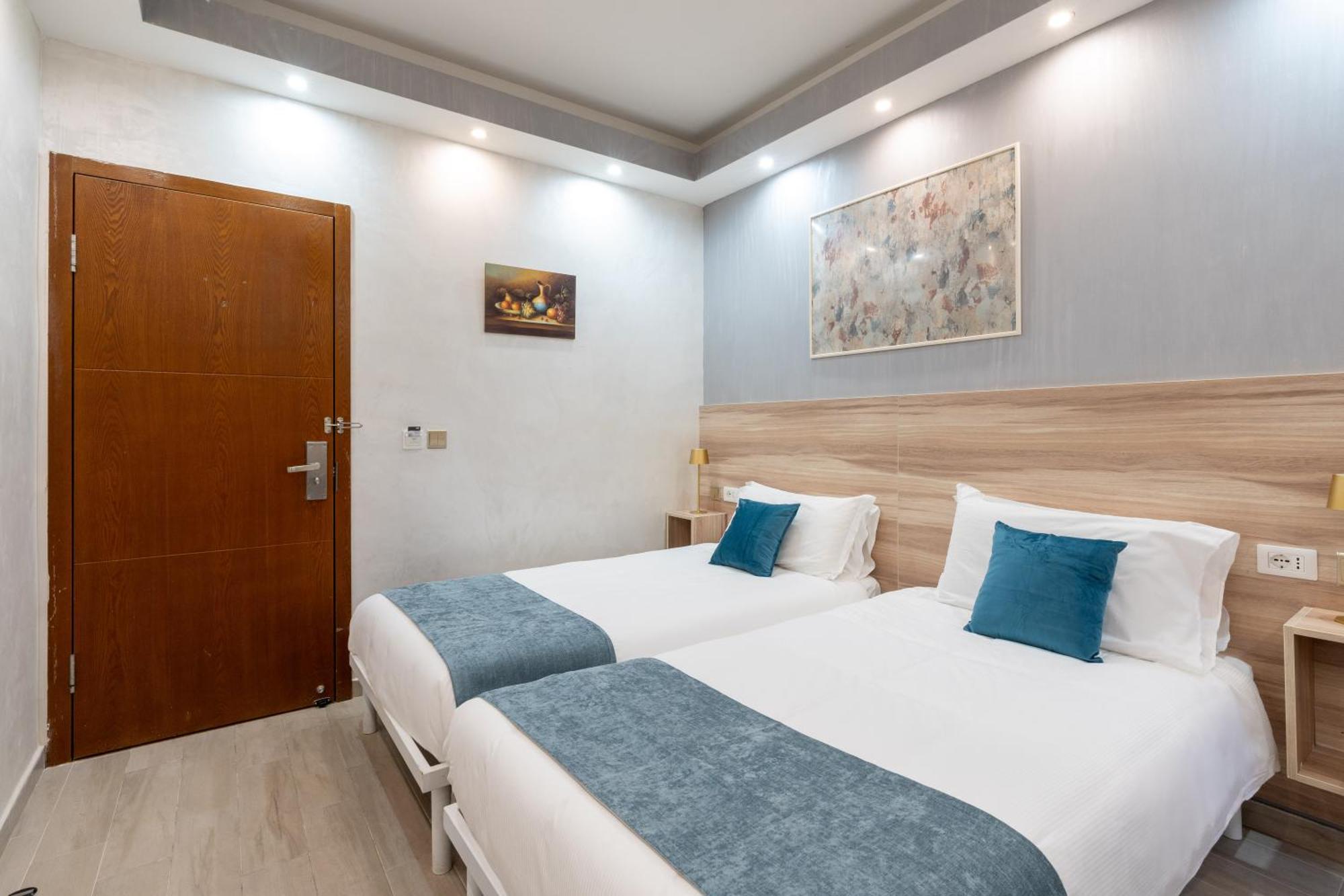 Leone D'Oro Guesthouse - Close To Piazza Vittorio Roma Ngoại thất bức ảnh