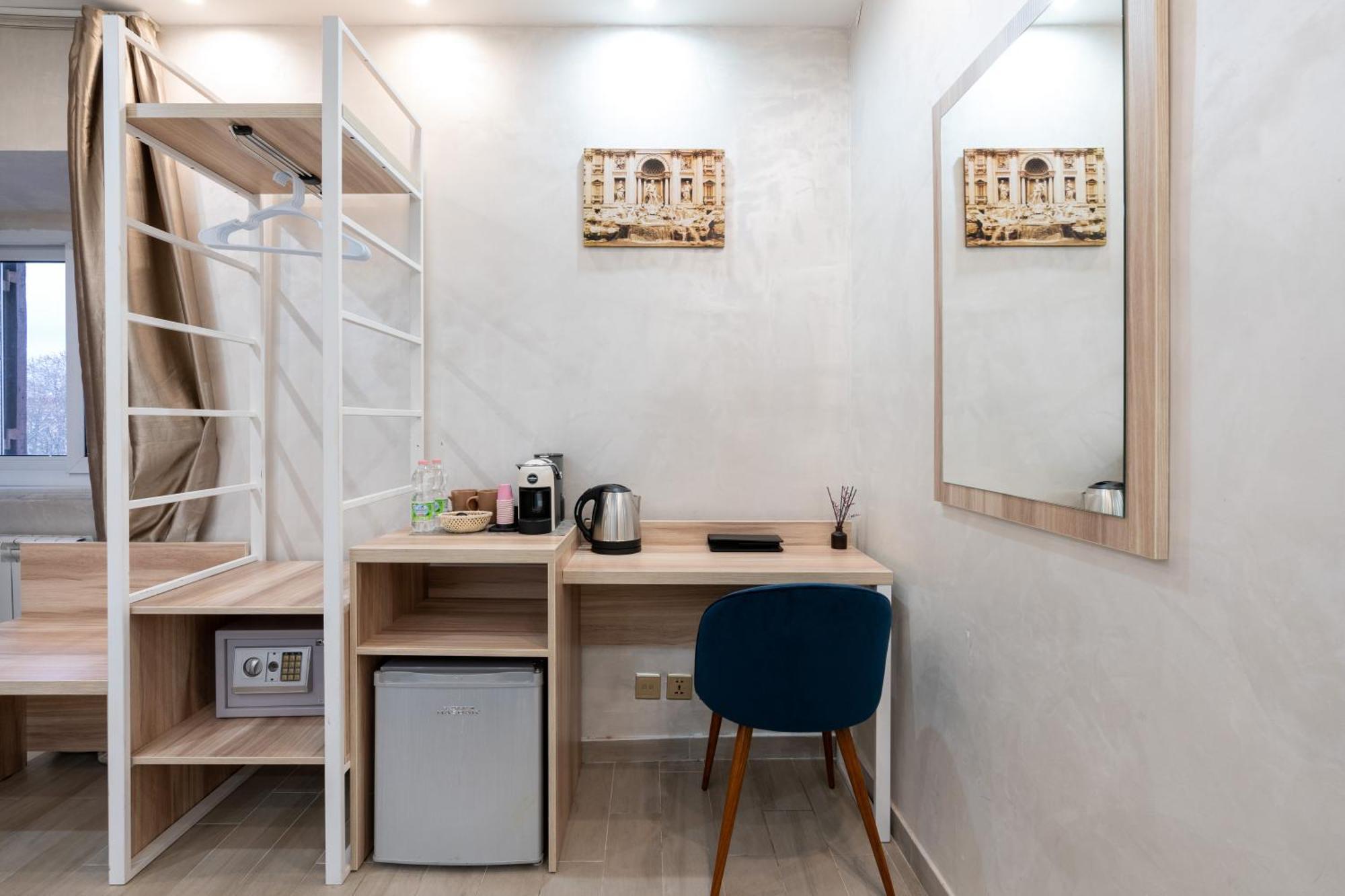 Leone D'Oro Guesthouse - Close To Piazza Vittorio Roma Ngoại thất bức ảnh