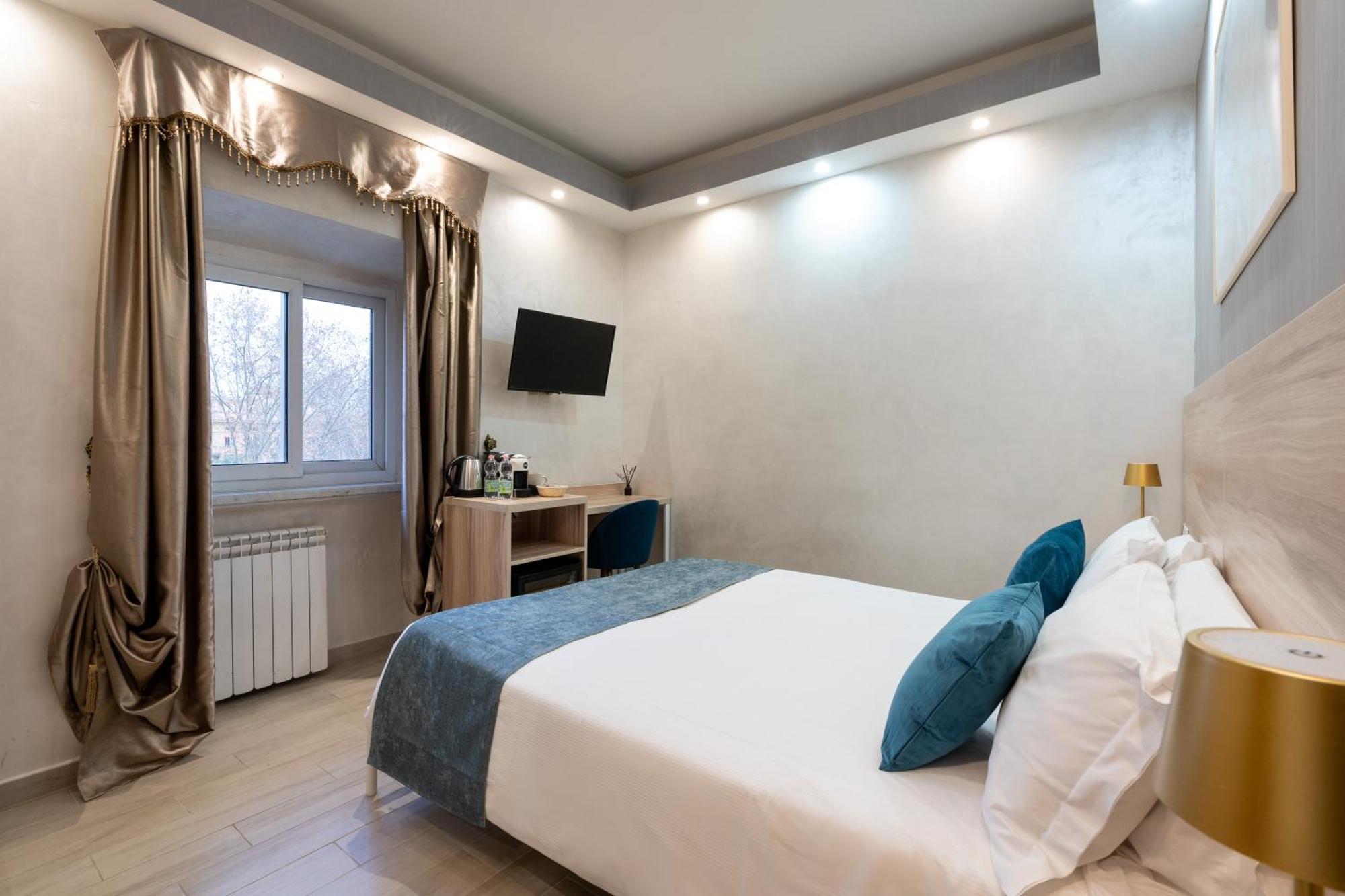 Leone D'Oro Guesthouse - Close To Piazza Vittorio Roma Ngoại thất bức ảnh