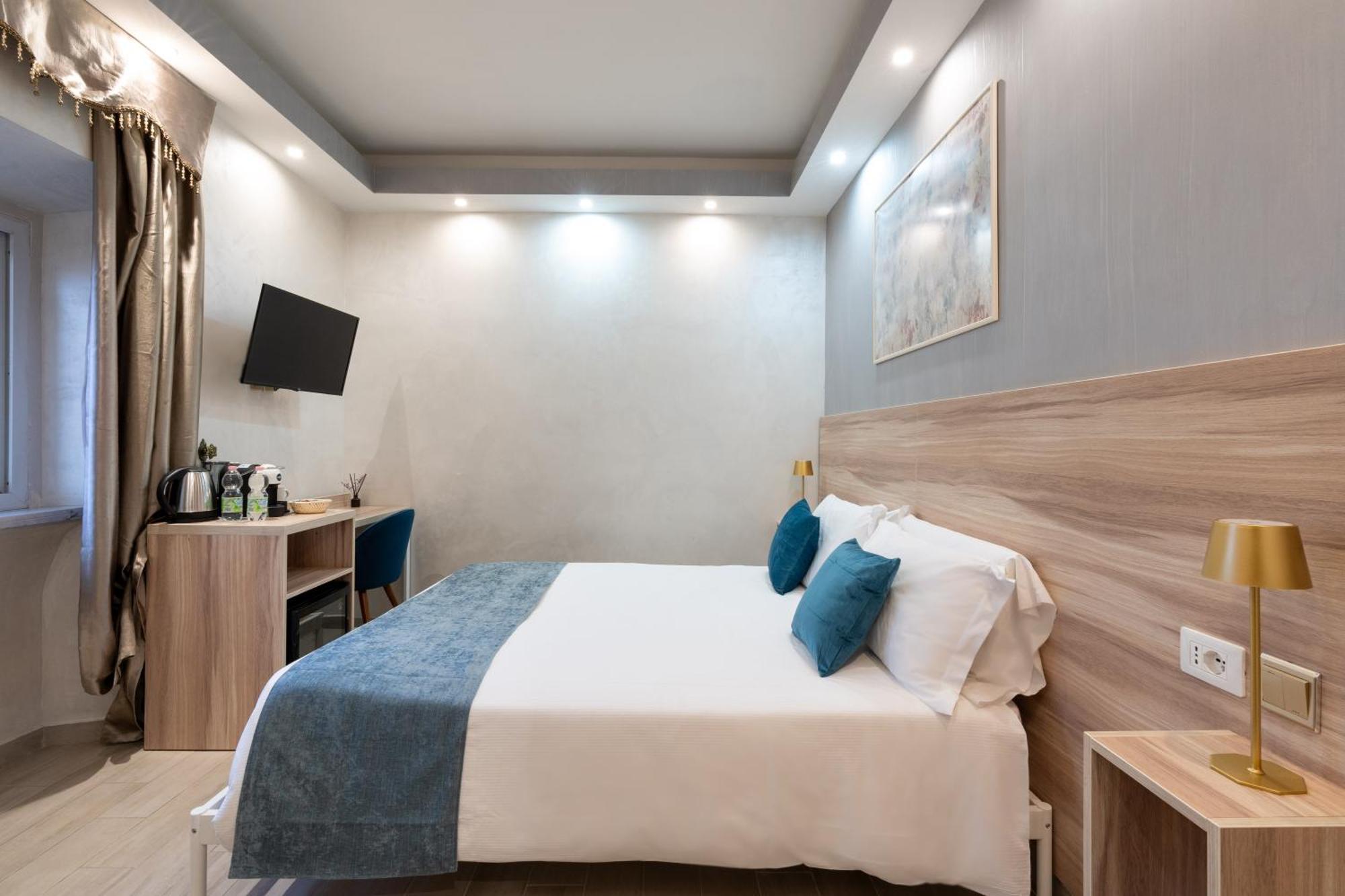 Leone D'Oro Guesthouse - Close To Piazza Vittorio Roma Ngoại thất bức ảnh