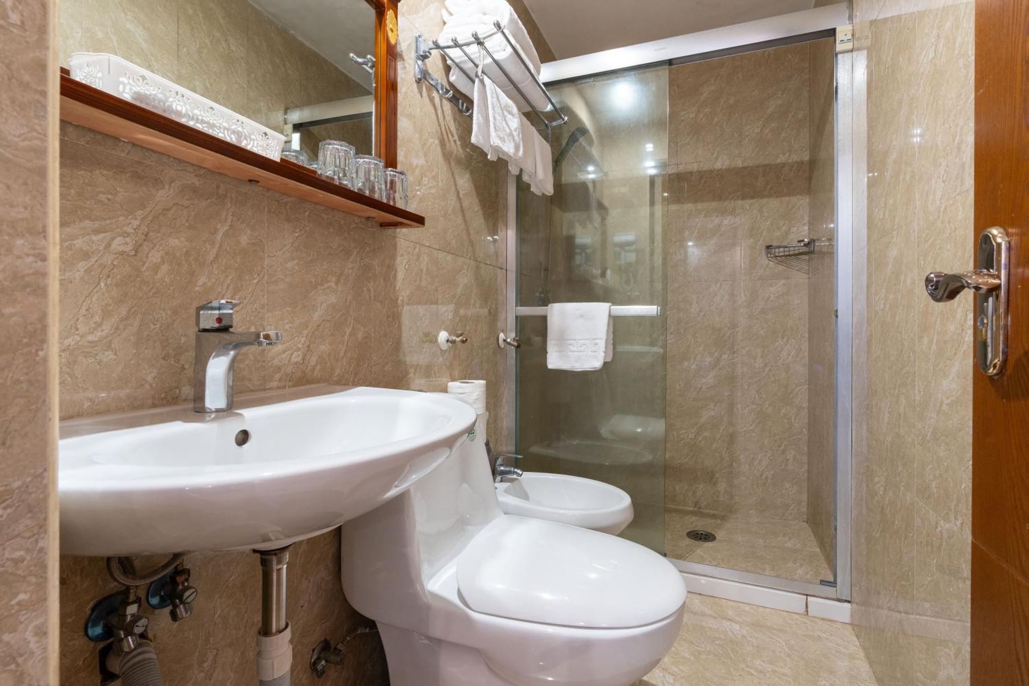 Leone D'Oro Guesthouse - Close To Piazza Vittorio Roma Ngoại thất bức ảnh